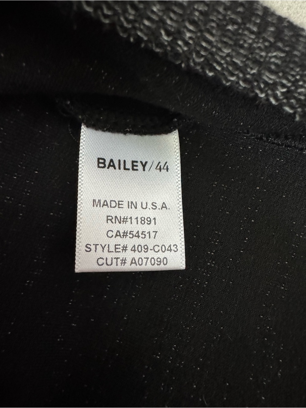 Bailey 44 Gray Knit Top Faux Leather Cuff Sleeves XS Made in USA Minimalist BB34 - Picture 7 of 7